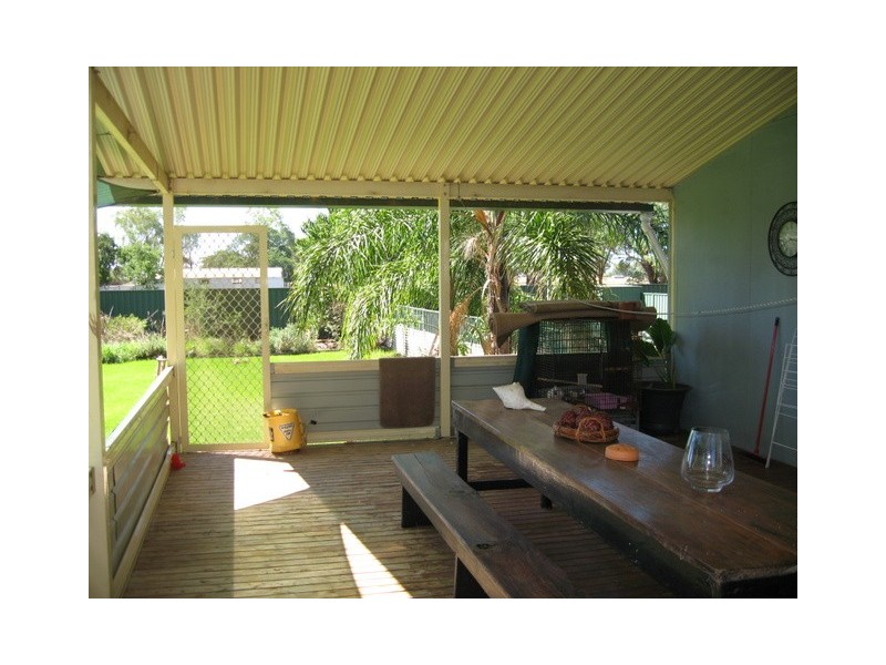 68 Military Road, Parkes NSW 2870