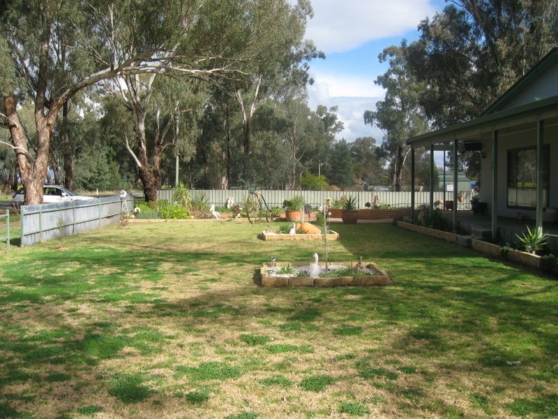 68 Military Road, Parkes NSW 2870