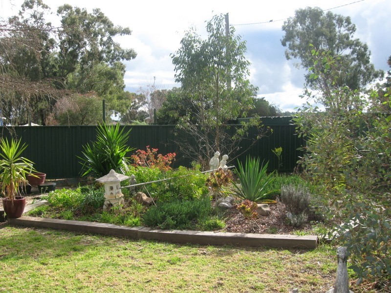 68 Military Road, Parkes NSW 2870