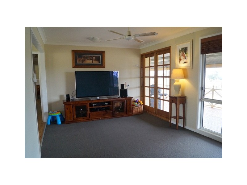 140 Cons Lane, Parkes NSW 2870