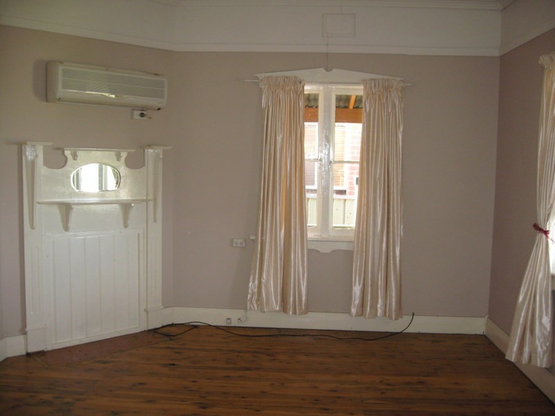 15 Cecile Street, Parkes NSW 2870