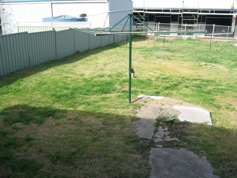 15 Cecile Street, Parkes NSW 2870