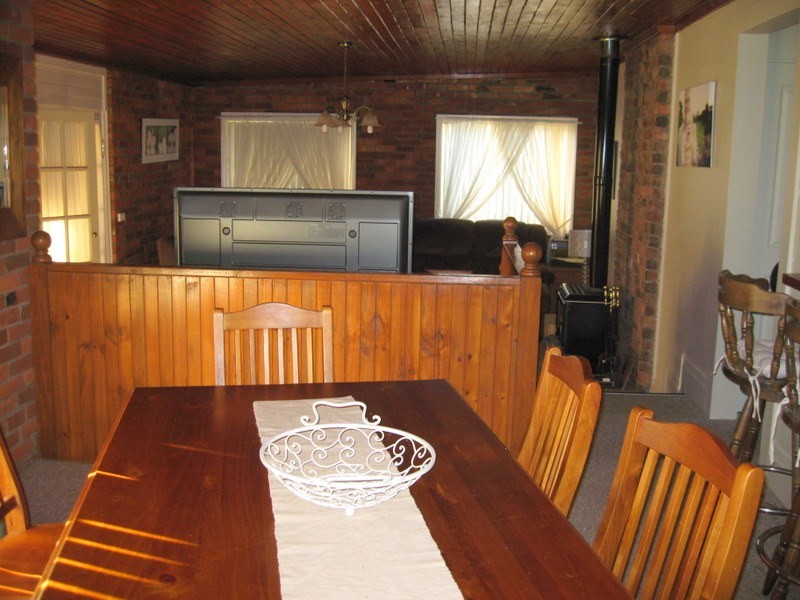 12 Porter Street, Parkes NSW 2870