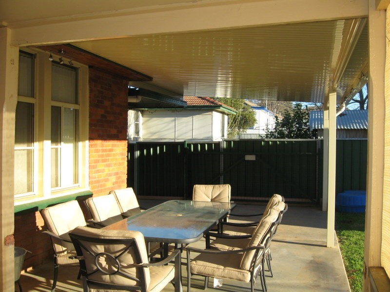 12 Porter Street, Parkes NSW 2870