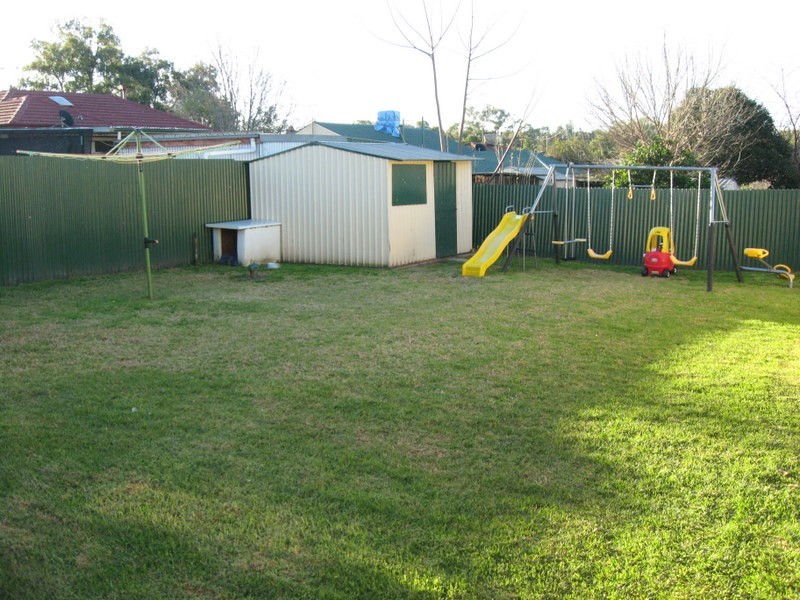 12 Porter Street, Parkes NSW 2870