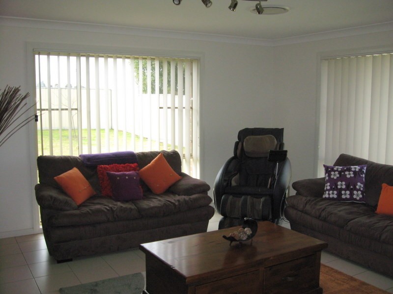 13 Noonan Street, Parkes NSW 2870