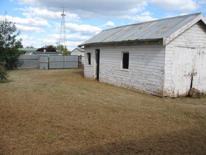 11 Cunningham Street, Tullamore NSW 2874