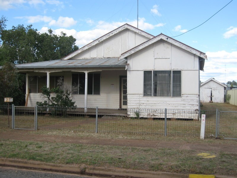 11 Cunningham Street, Tullamore NSW 2874