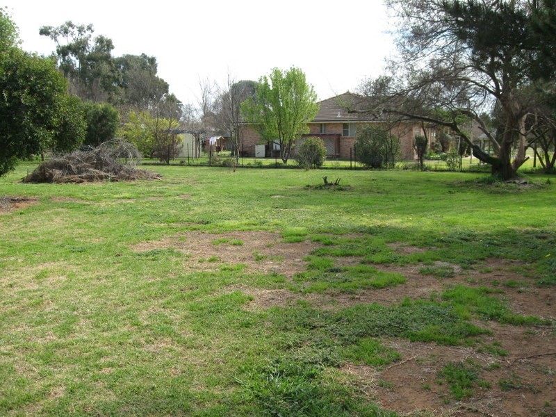 44 Kelly Road, Parkes NSW 2870