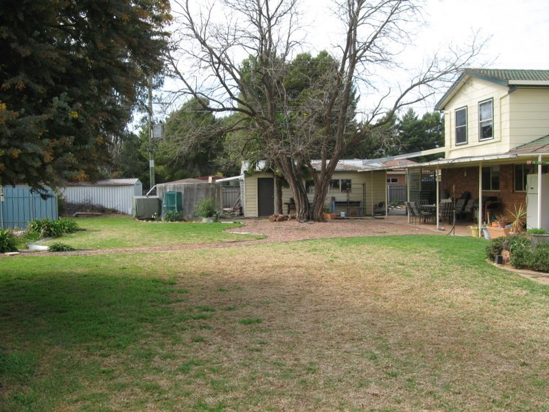 44 Kelly Road, Parkes NSW 2870