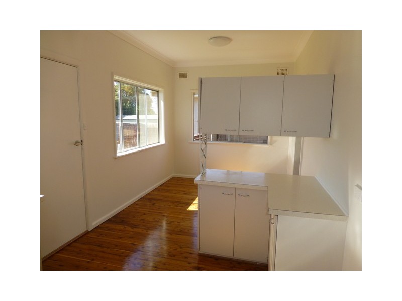 37 Lorking Street, Parkes NSW 2870