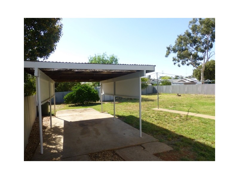 37 Lorking Street, Parkes NSW 2870