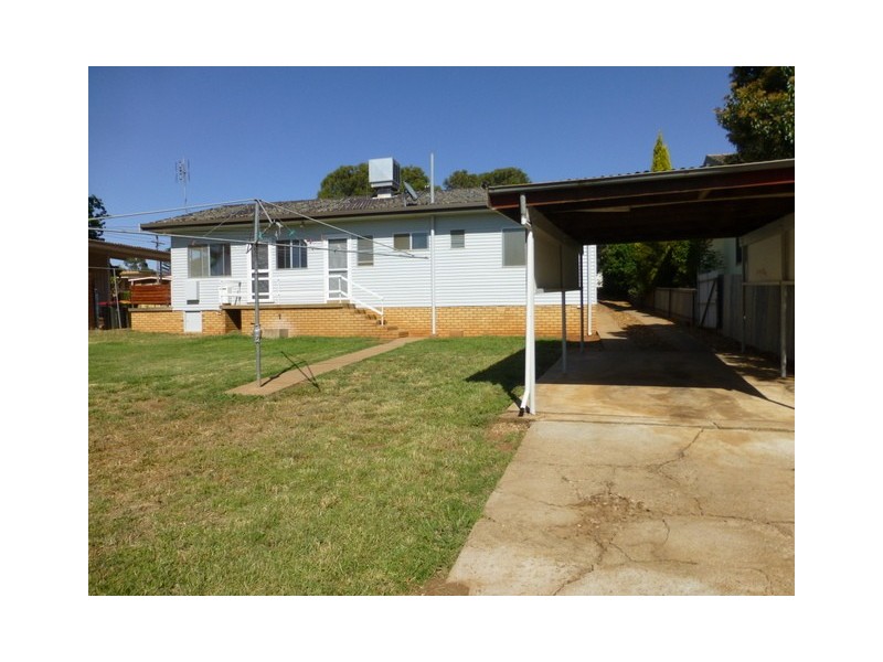 37 Lorking Street, Parkes NSW 2870