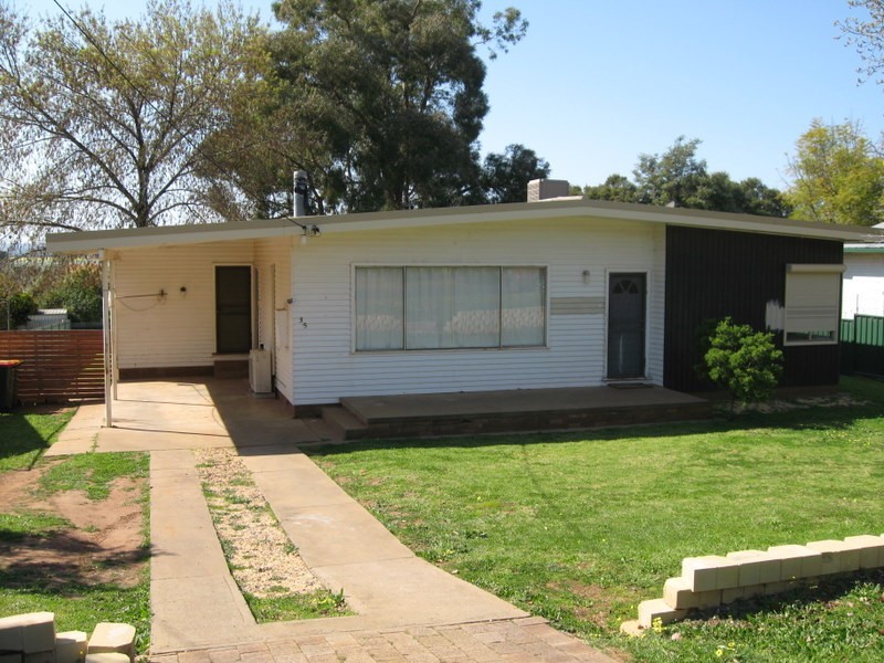 35 Lorking Street, Parkes NSW 2870