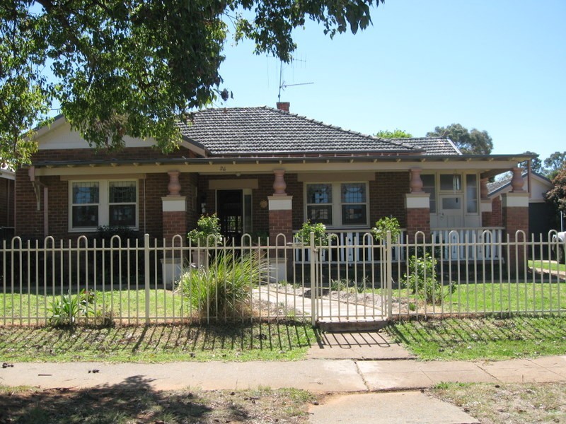 26  Victoria Street, Parkes NSW 2870