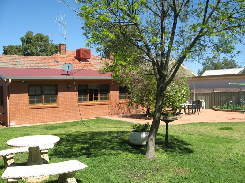 26  Victoria Street, Parkes NSW 2870