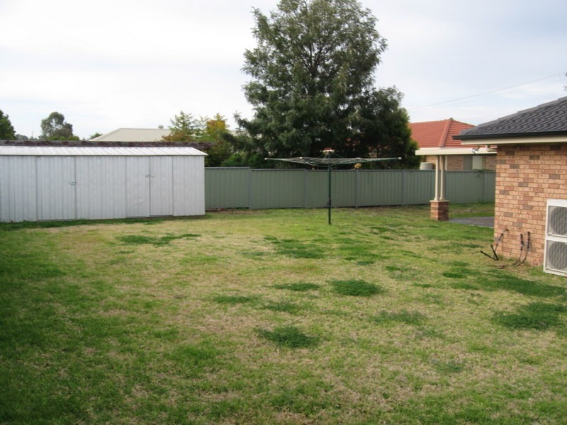 32 Fisher Street, Parkes NSW 2870