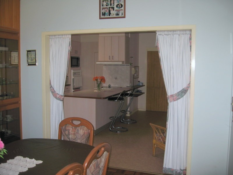 2 Jones Street, Parkes NSW 2870