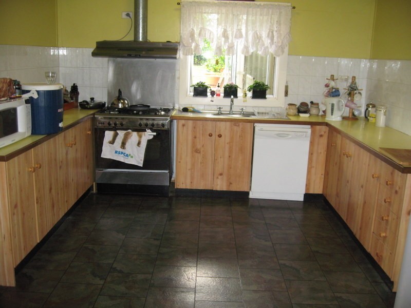 2 Drummond Street, Parkes NSW 2870