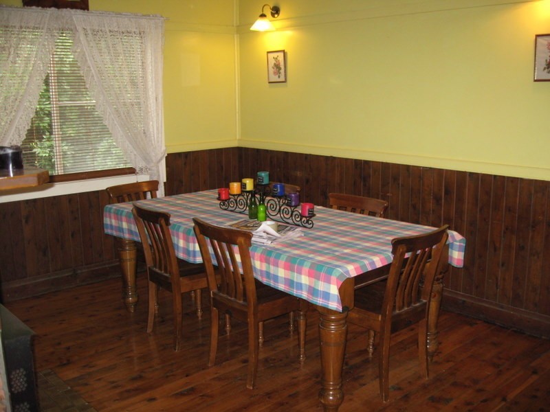 2 Drummond Street, Parkes NSW 2870