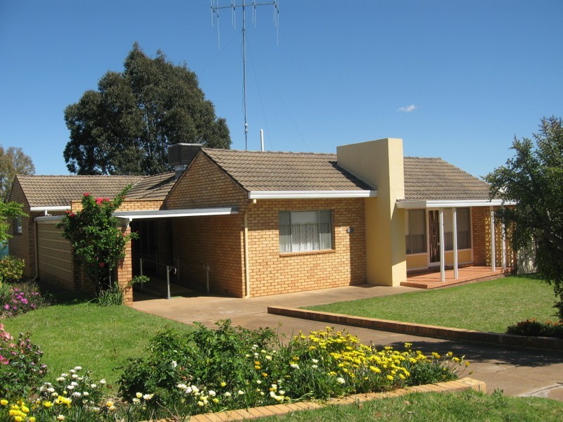 56A High Street, Parkes NSW 2870