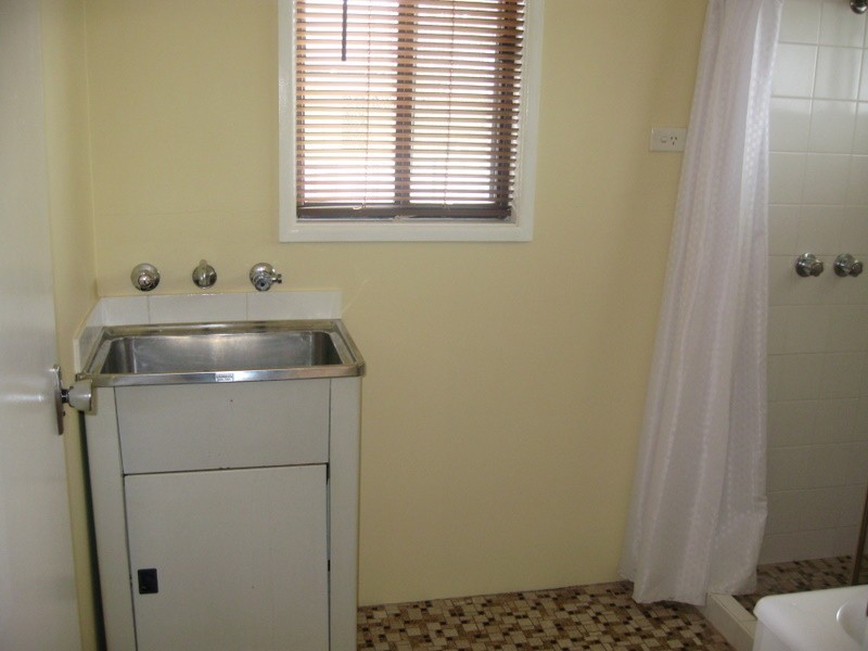 5 Junction Street, Parkes NSW 2870