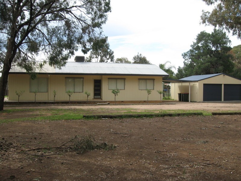 7188 Eugowra Road, Parkes NSW 2870