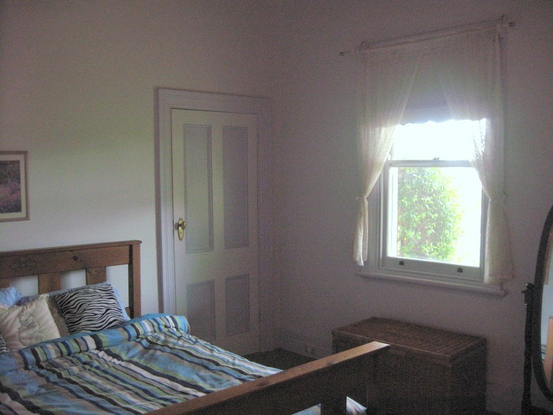 18 East Street, Parkes NSW 2870