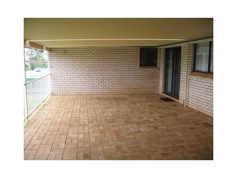 20 Barton Street, Parkes NSW 2870
