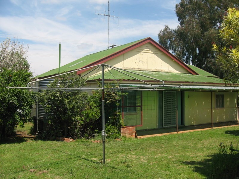 21 Clarinda Street, Parkes NSW 2870