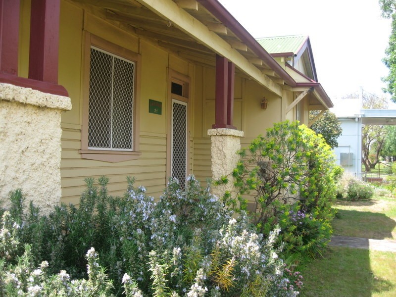 21 Clarinda Street, Parkes NSW 2870