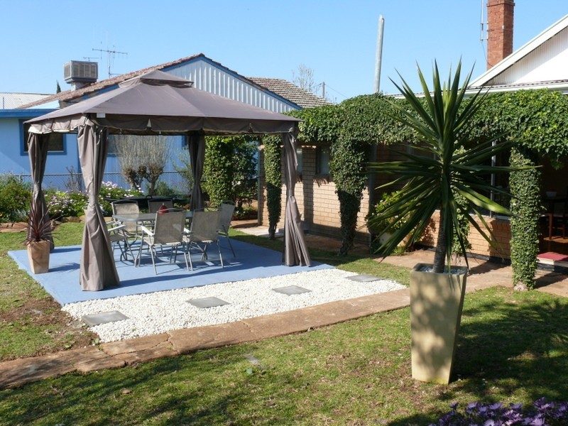 20 Junction Street, Parkes NSW 2870