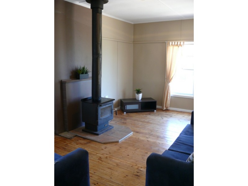 3 Kendall Street, Parkes NSW 2870