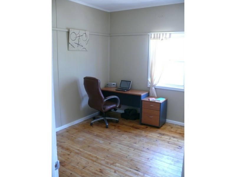 3 Kendall Street, Parkes NSW 2870