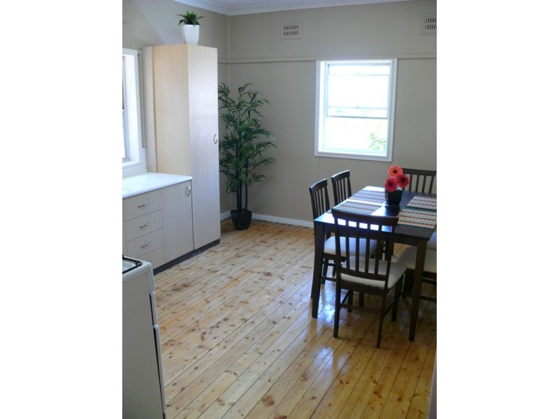 3 Kendall Street, Parkes NSW 2870