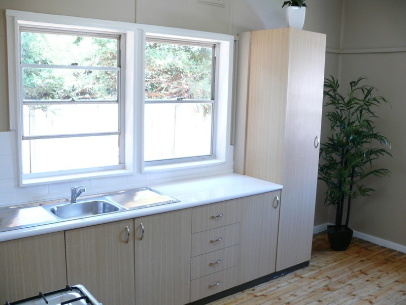 3 Kendall Street, Parkes NSW 2870