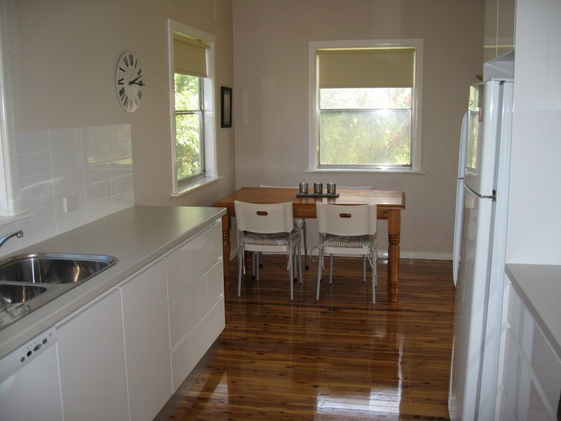 43 Albert Street, Parkes NSW 2870