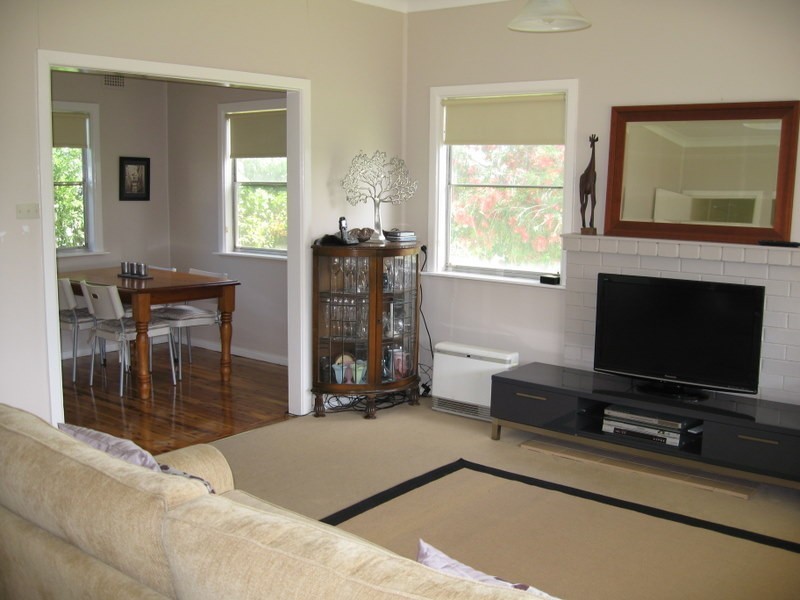 43 Albert Street, Parkes NSW 2870