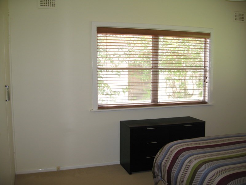 43 Albert Street, Parkes NSW 2870