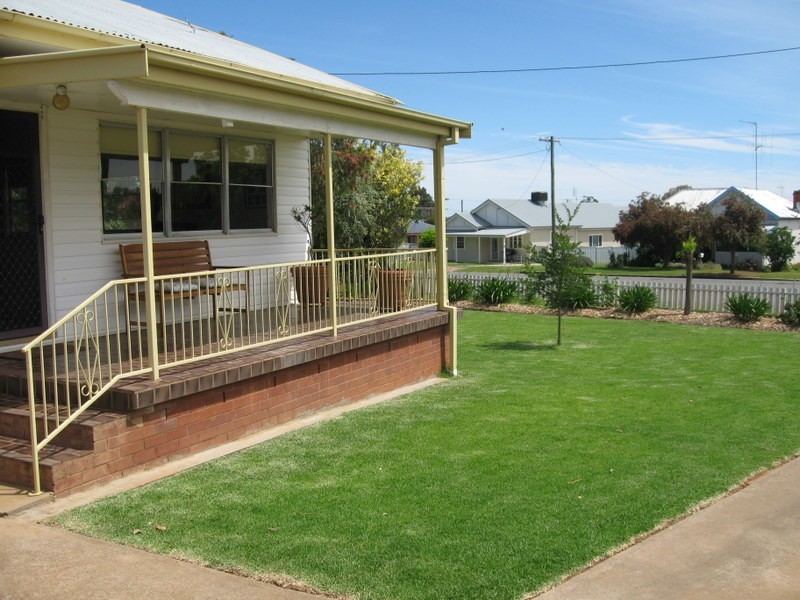 43 Albert Street, Parkes NSW 2870
