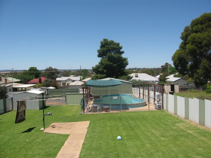 5 Middleton Street, Parkes NSW 2870