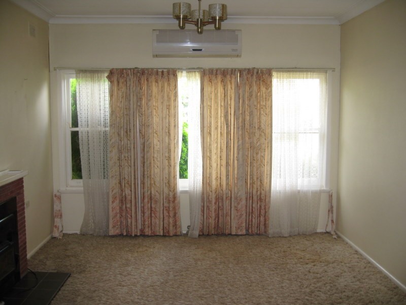 10 Wattle Street, Parkes NSW 2870