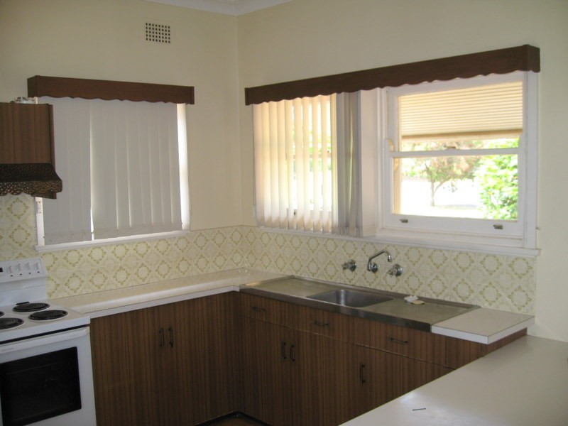 10 Wattle Street, Parkes NSW 2870