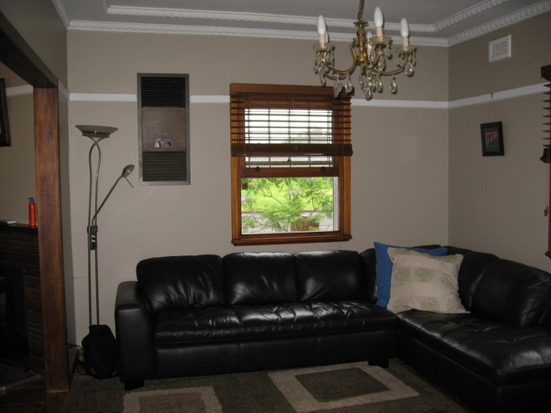 2 Gladstone Street, Parkes NSW 2870