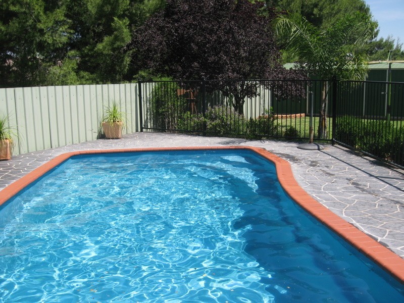 20 Ebelina Crescent, Parkes NSW 2870