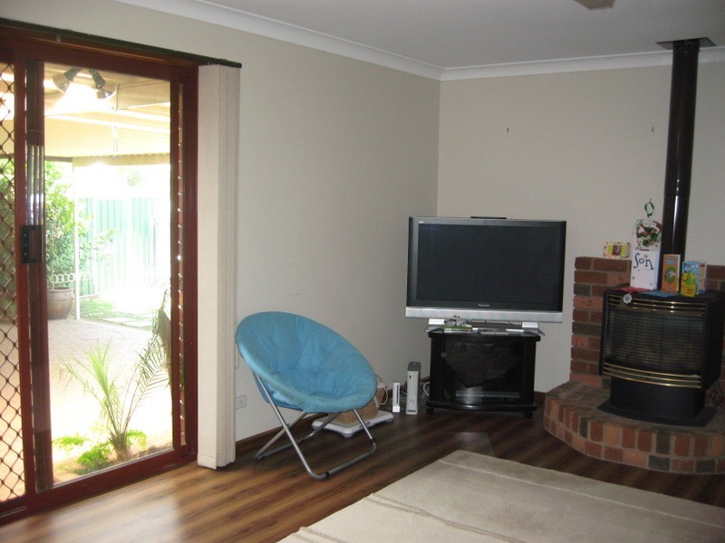 20 Ebelina Crescent, Parkes NSW 2870