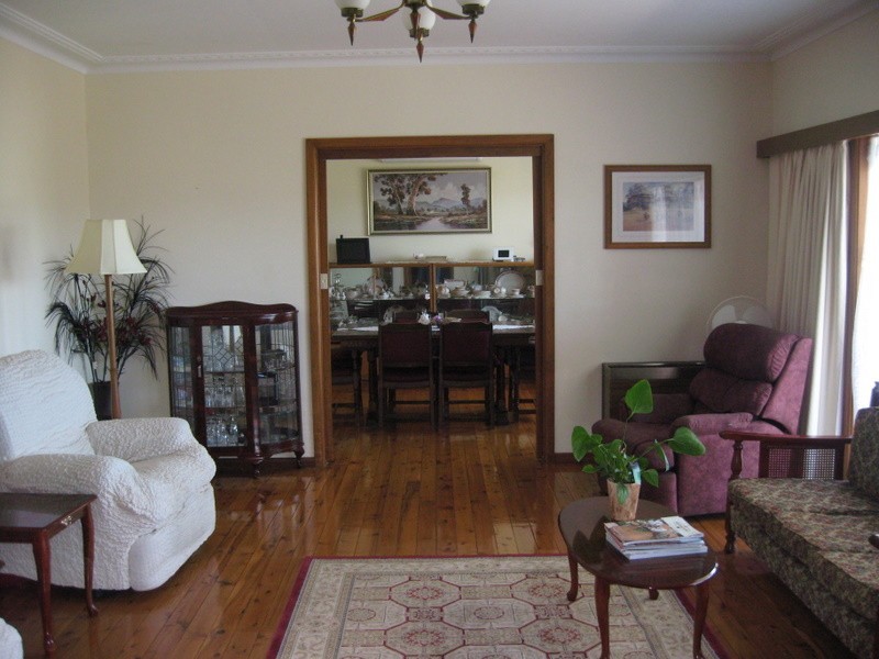 4 Lorger Street, Parkes NSW 2870
