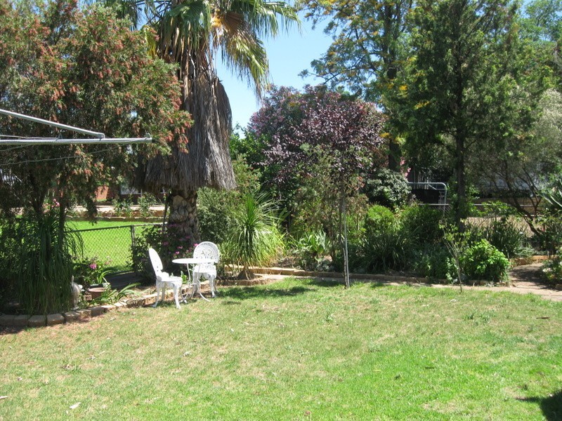 4 Lorger Street, Parkes NSW 2870