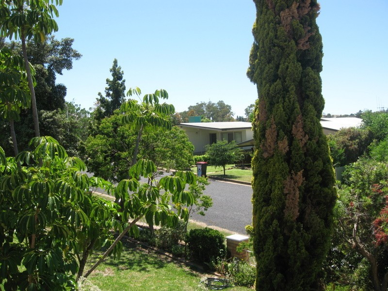 4 Lorger Street, Parkes NSW 2870