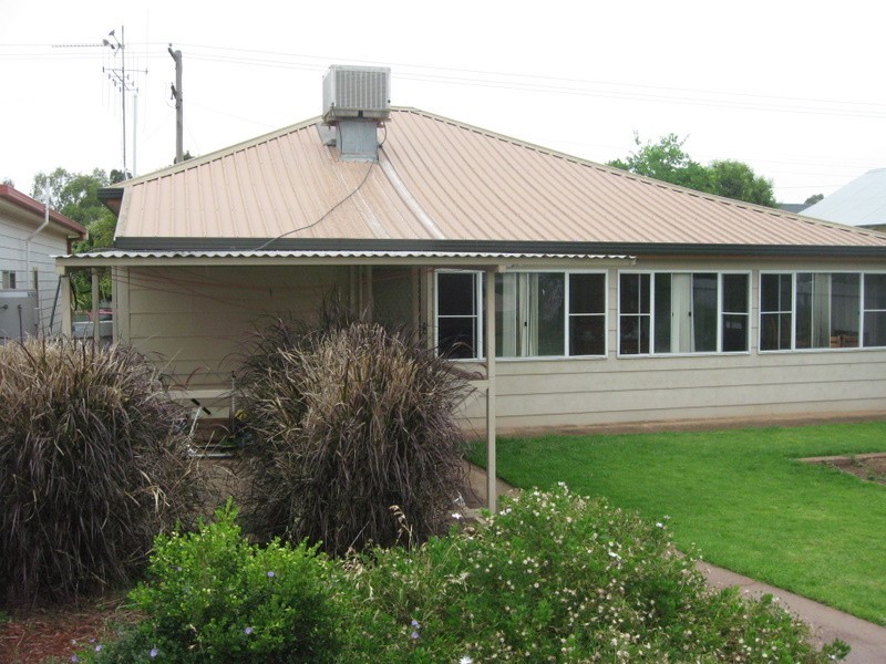 30 May Street, Parkes NSW 2870